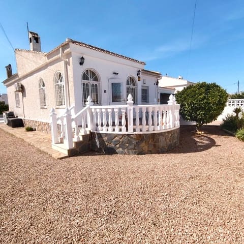 3 soverom Villa til salgs i El Chaparral, Torrevieja med svømmebasseng garasje - € 299 900 (Ref: 9867149)