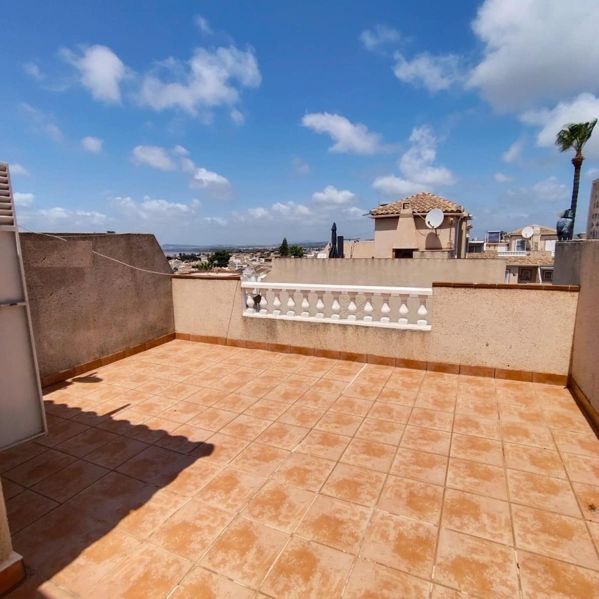 3 quarto Moradia em Banda para venda em La Siesta com piscina - 164 900 € (Ref: 9903831)