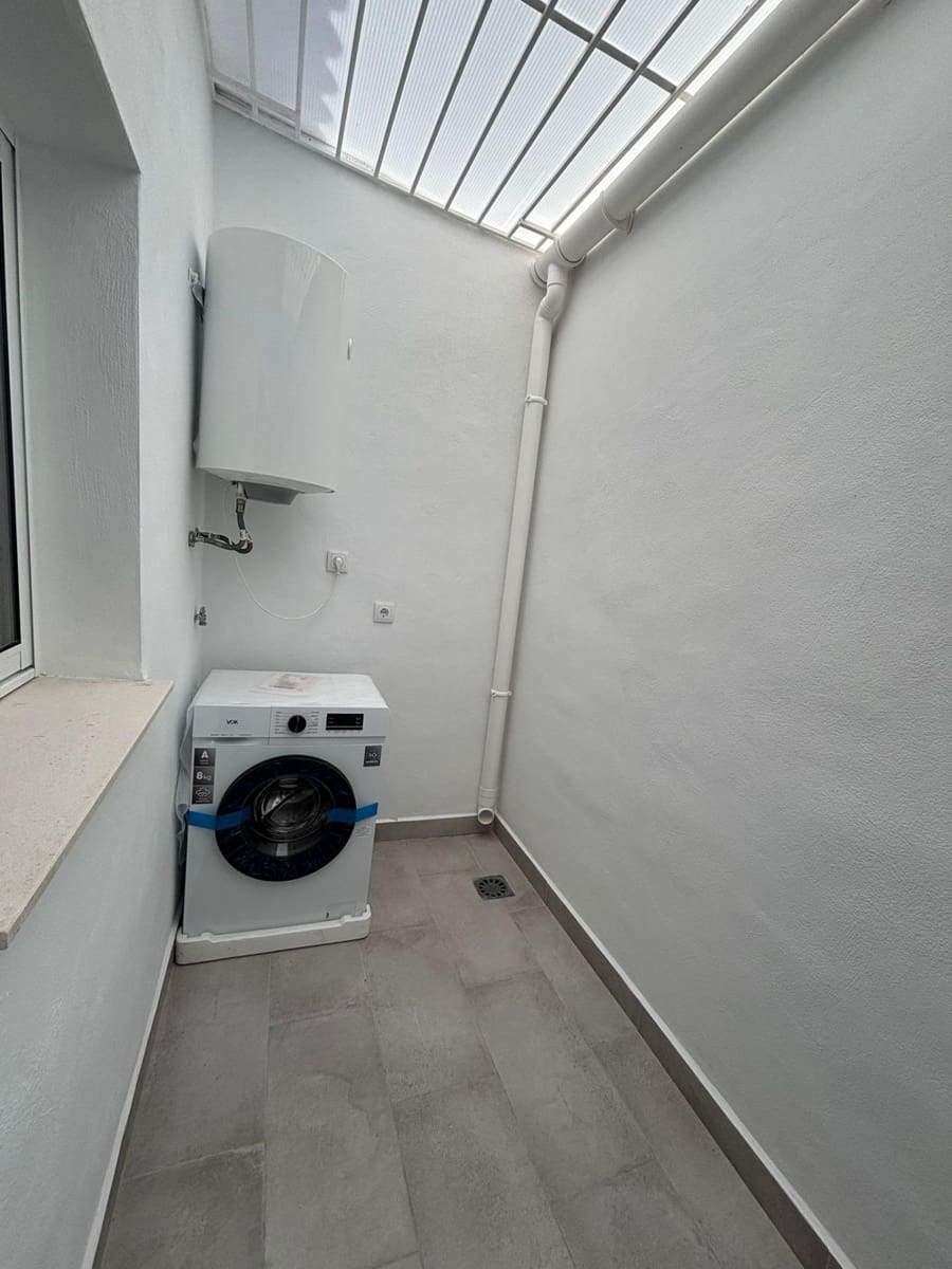 2 bedroom Bungalow for sale in Torrevieja - € 164,900 (Ref: 9916054)
