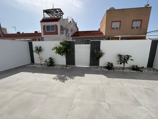 2 bedroom Bungalow for sale in El Chaparral - La Siesta - La Torreta, Torrevieja - € 164,900 (Ref: 9916054)