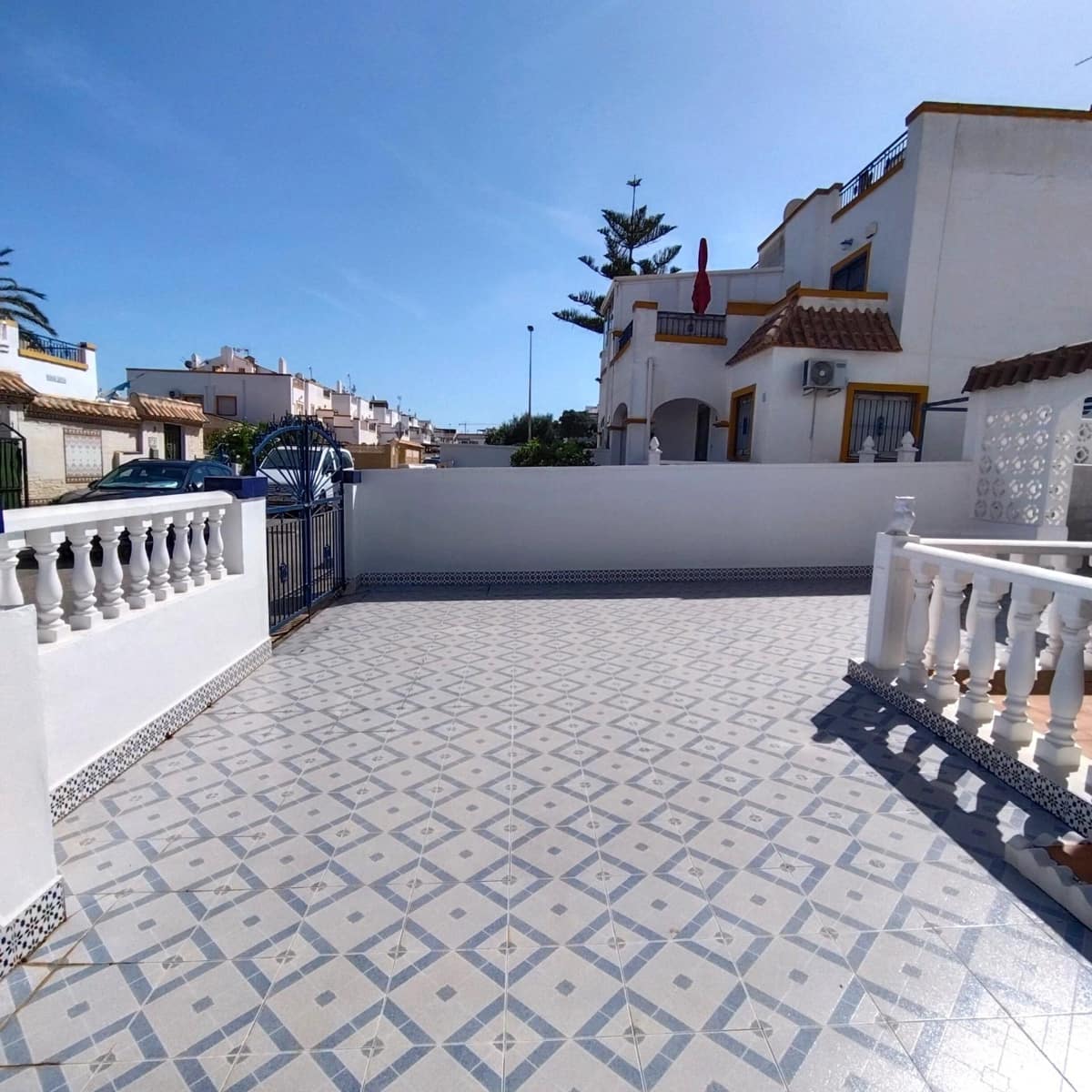 3 sypialnia Apartament na sprzedaż w Torrevieja z basenem - 199 900 € (Ref: 9927627)