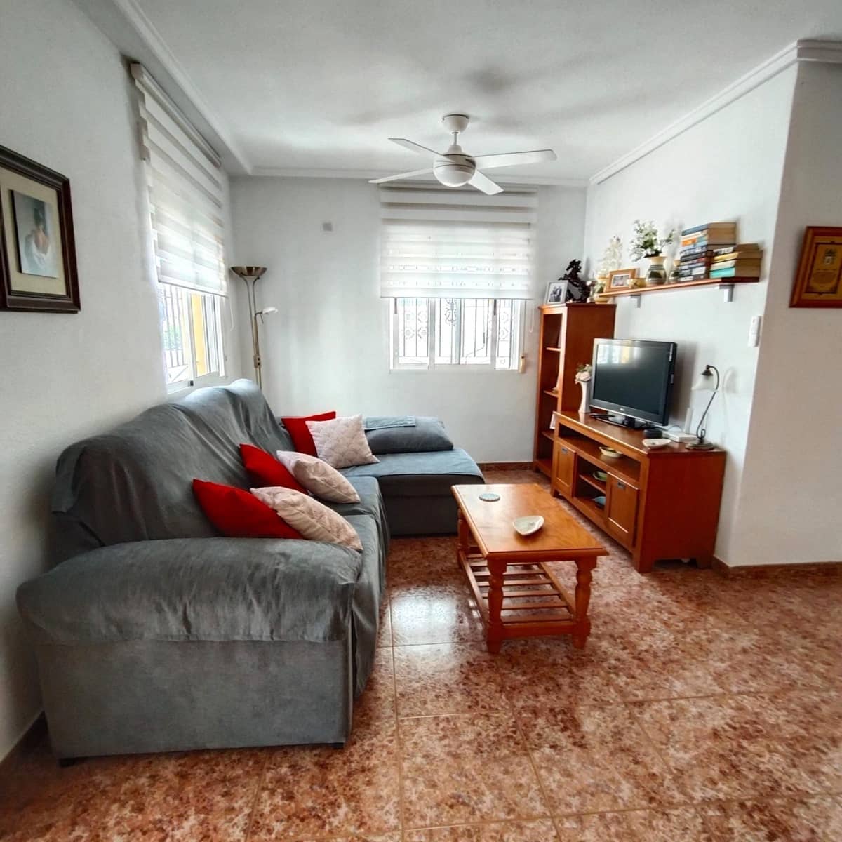 3 sypialnia Apartament na sprzedaż w Torrevieja z basenem - 199 900 € (Ref: 9927627)