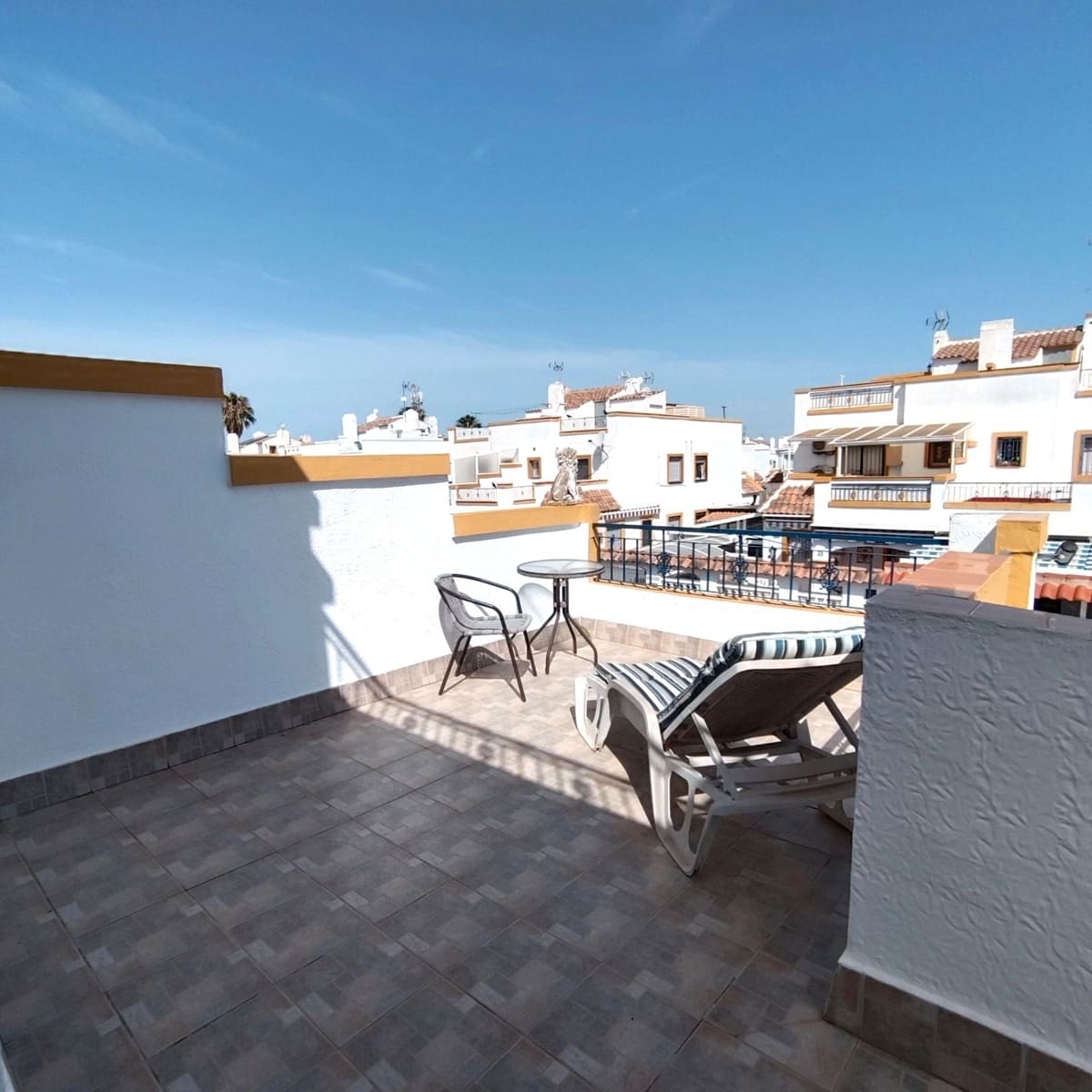 3 sypialnia Apartament na sprzedaż w Torrevieja z basenem - 199 900 € (Ref: 9927627)