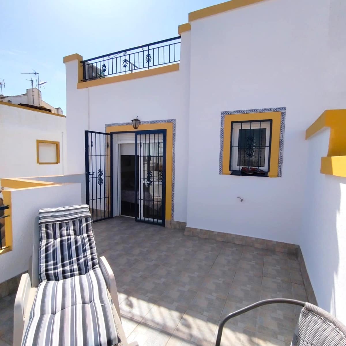 3 sypialnia Apartament na sprzedaż w Torrevieja z basenem - 199 900 € (Ref: 9927627)