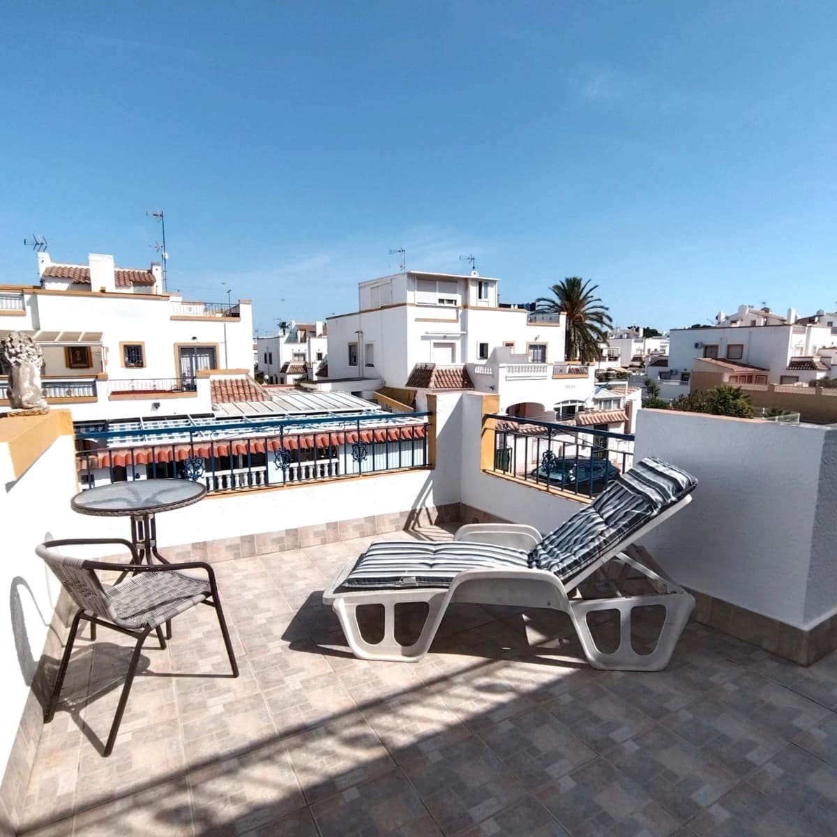 3 sypialnia Apartament na sprzedaż w Torrevieja z basenem - 199 900 € (Ref: 9927627)