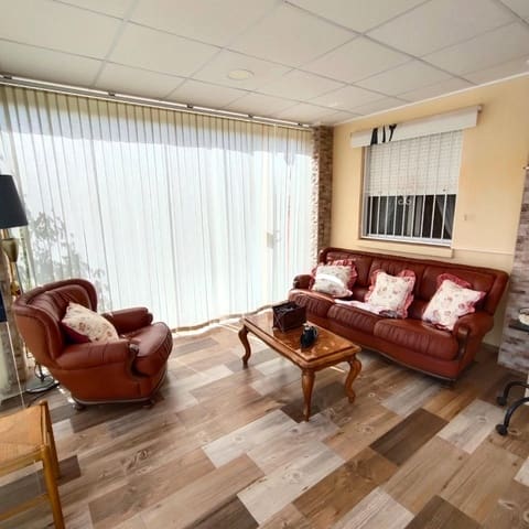 5 sypialnia Willa na sprzedaż w La Siesta, Torrevieja z basenem - 430 000 € (Ref: 9950002)