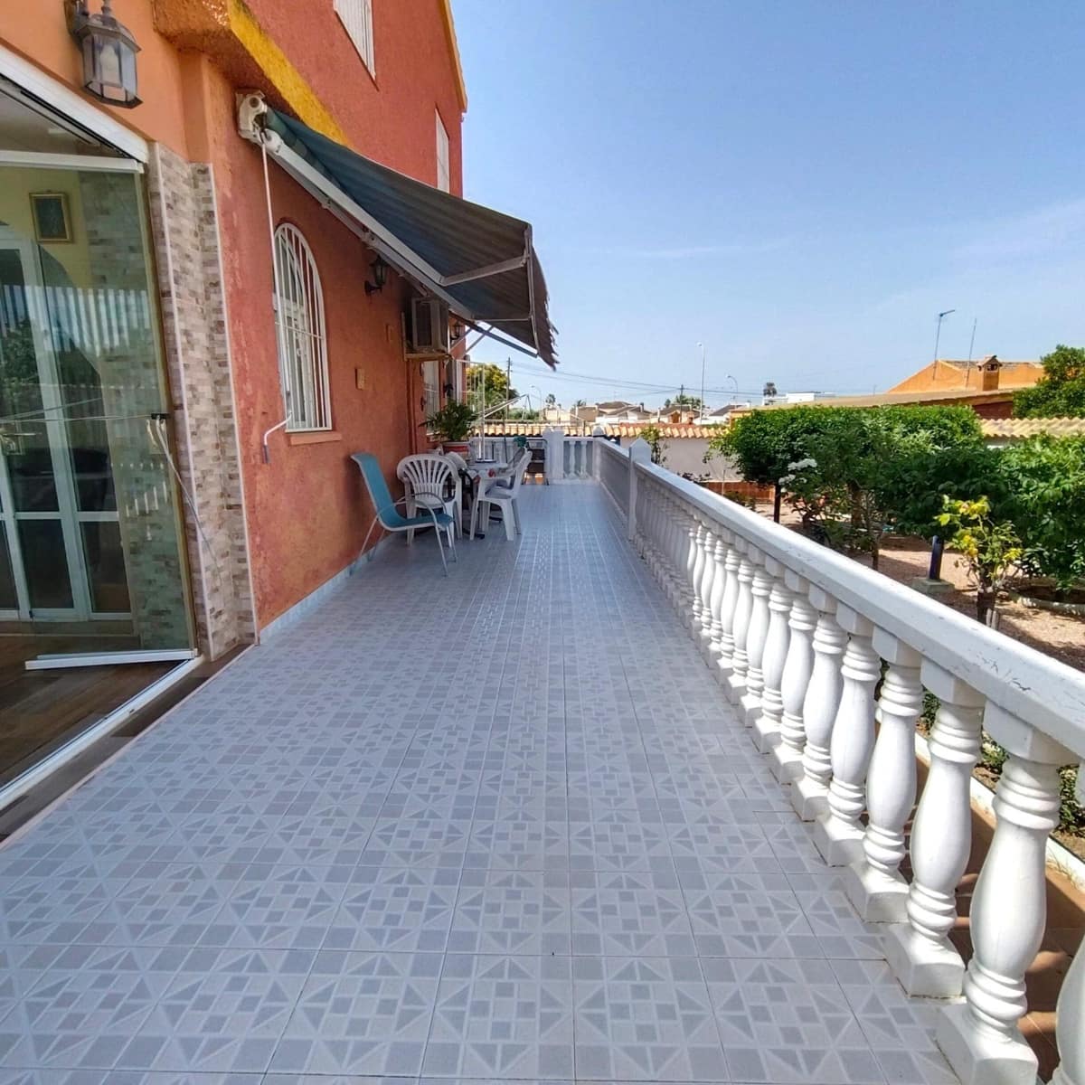 5 sypialnia Willa na sprzedaż w La Siesta z basenem - 430 000 € (Ref: 9950002)