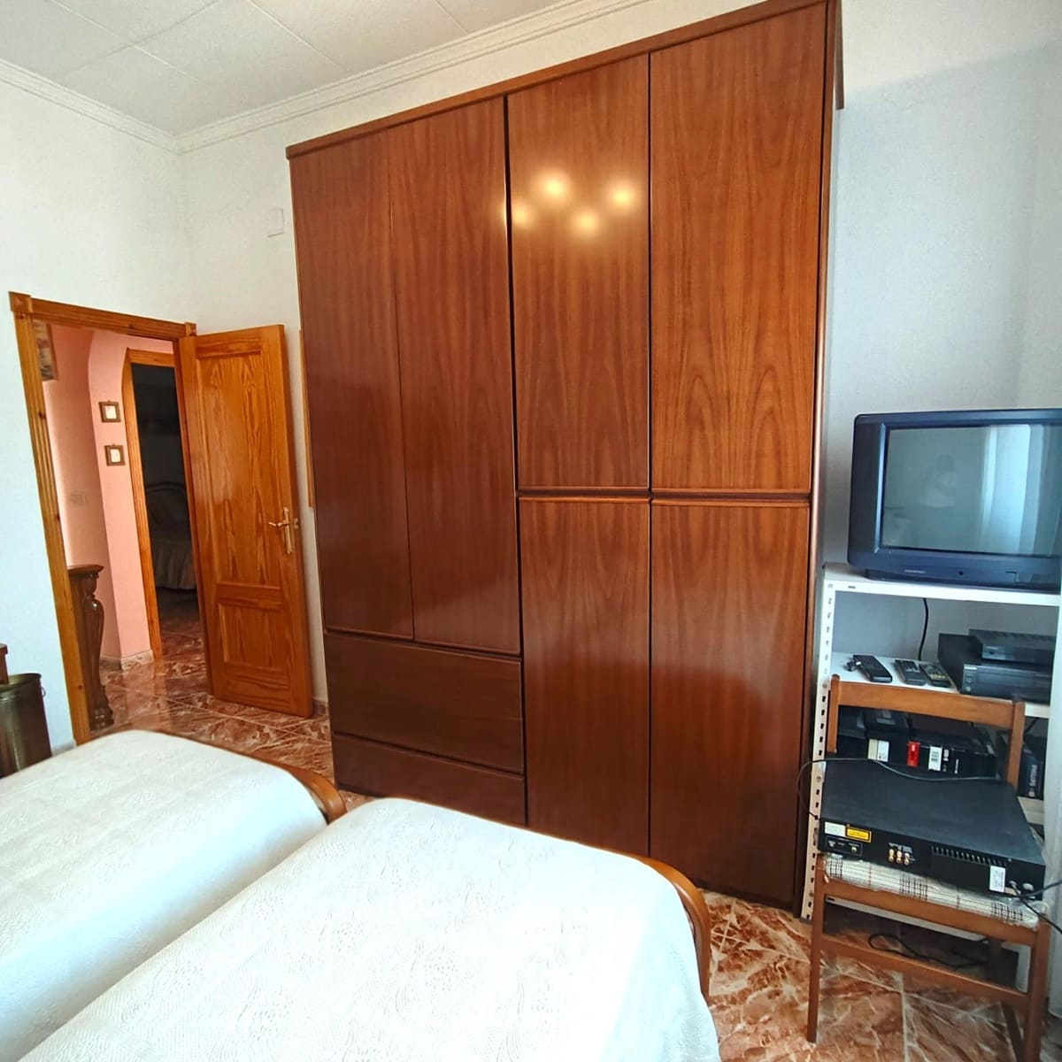 5 sypialnia Willa na sprzedaż w La Siesta z basenem - 430 000 € (Ref: 9950002)