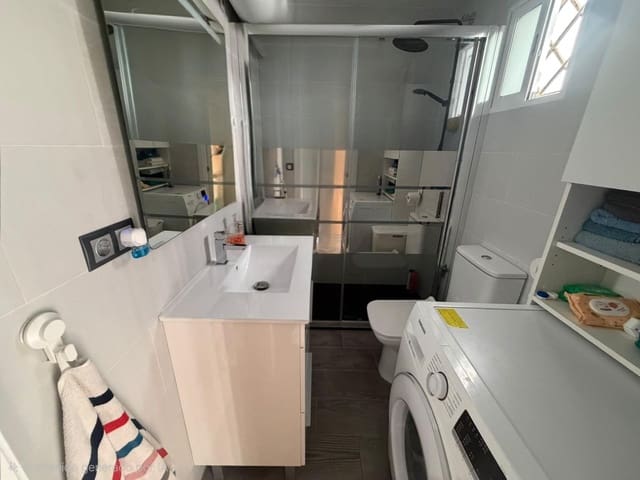 Apartamento de 2 habitaciones en La Mata, Torrevieja en venta con piscina - 185.900 € (Ref: 9954394)