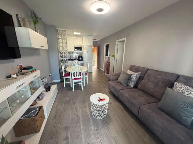 Apartamento de 2 habitaciones en La Mata, Torrevieja en venta con piscina - 185.900 € (Ref: 9954394)