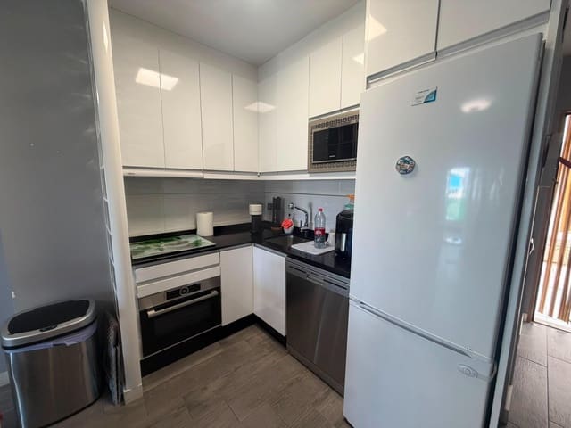 Apartamento de 2 habitaciones en La Mata, Torrevieja en venta con piscina - 185.900 € (Ref: 9954394)