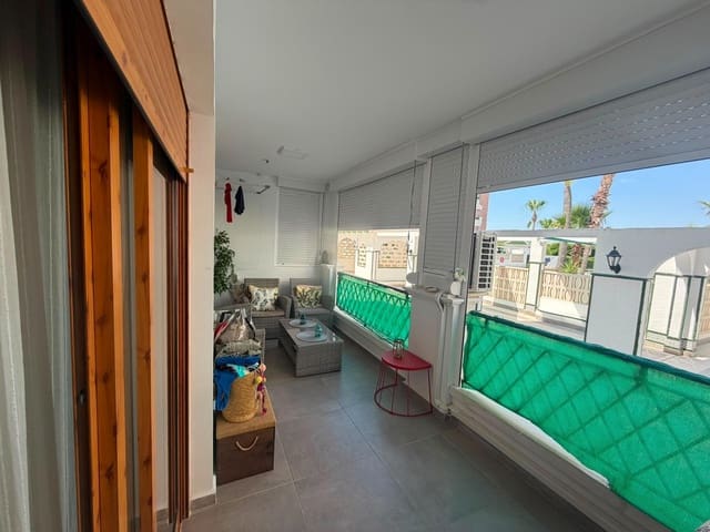 Apartamento de 2 habitaciones en La Mata, Torrevieja en venta con piscina - 185.900 € (Ref: 9954394)