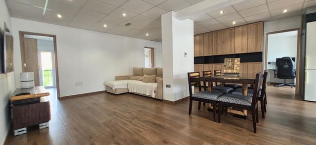 4 soverom Villa til salgs i El Chaparral - La Siesta - La Torreta, Torrevieja - € 309 900 (Ref: 9979039)