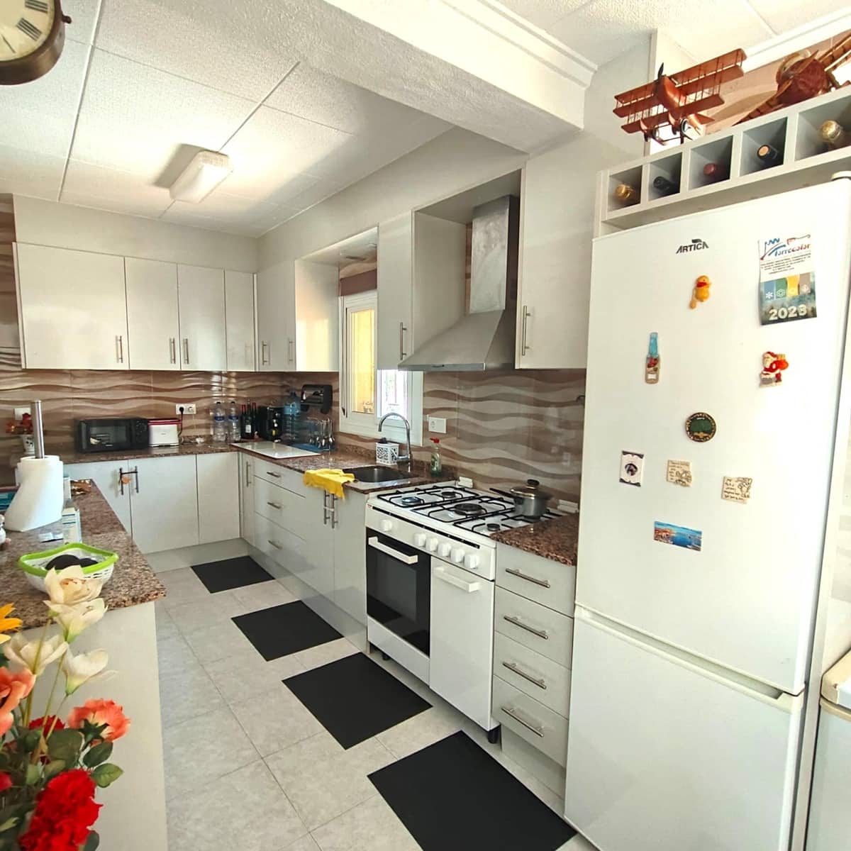 5 slaapkamer Villa te koop in La Siesta met zwembad garage - € 460.000 (Ref: 9994413)