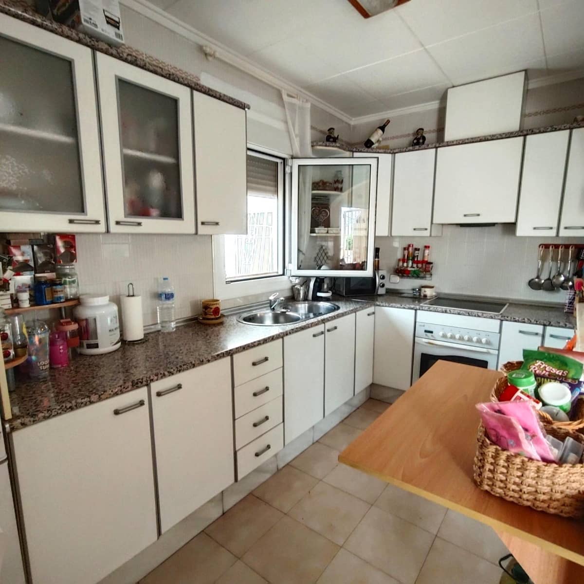5 sypialnia Willa na sprzedaż w Torrevieja z basenem garażem - 399 000 € (Ref: 9999697)