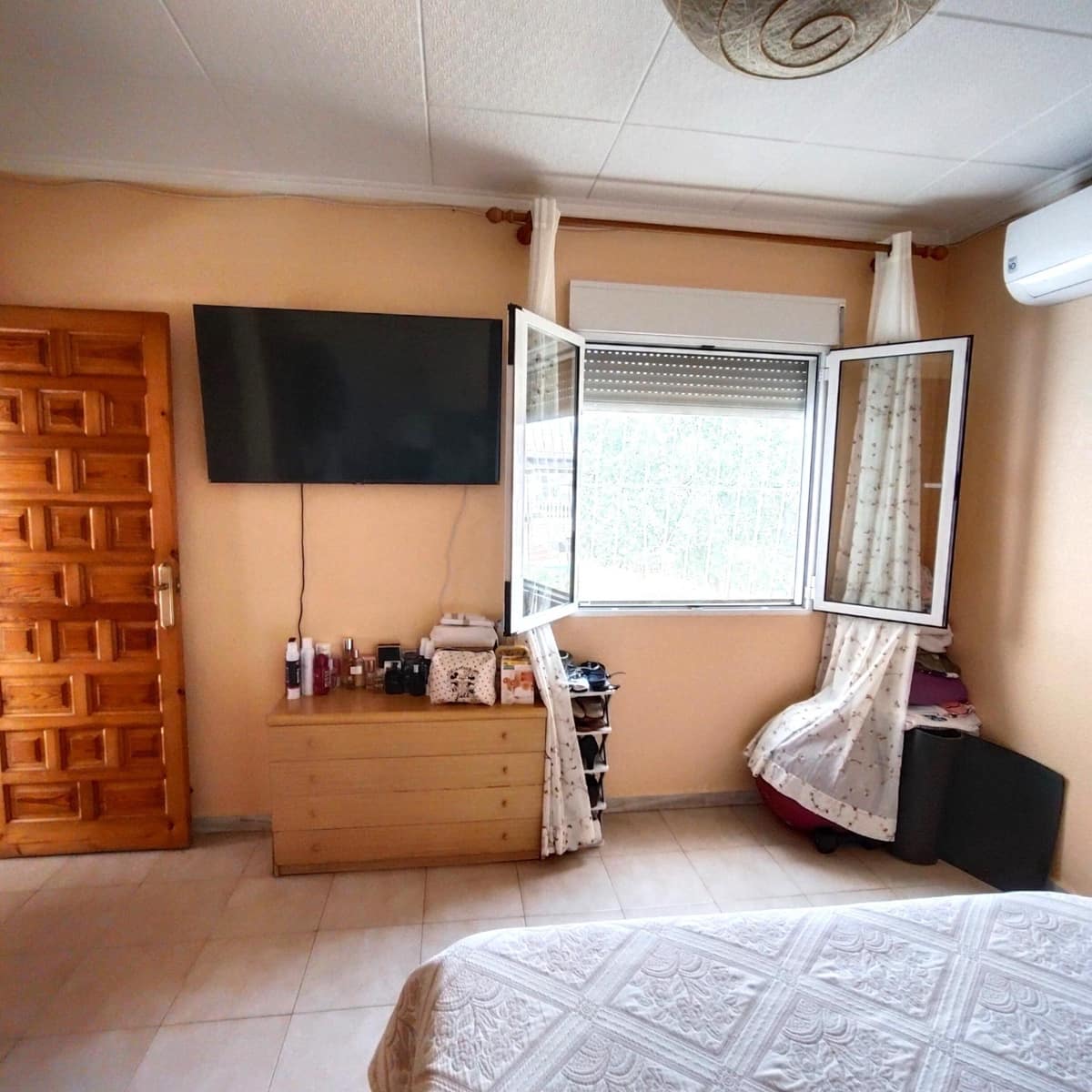 5 sypialnia Willa na sprzedaż w Torrevieja z basenem garażem - 399 000 € (Ref: 9999697)