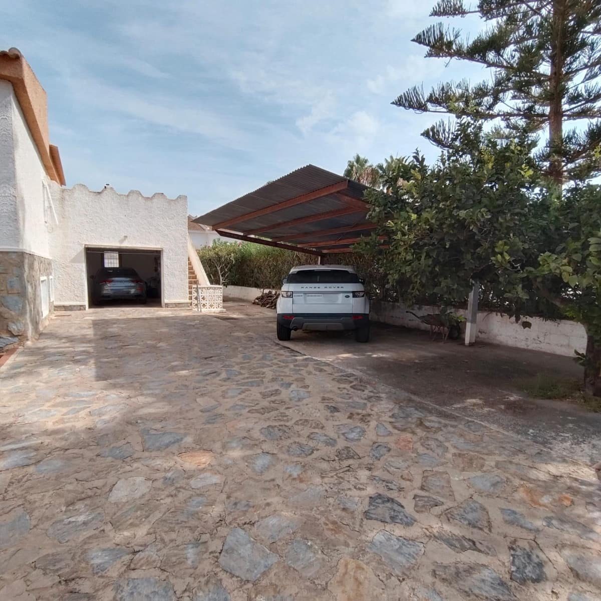 5 sypialnia Willa na sprzedaż w Torrevieja z basenem garażem - 399 000 € (Ref: 9999697)