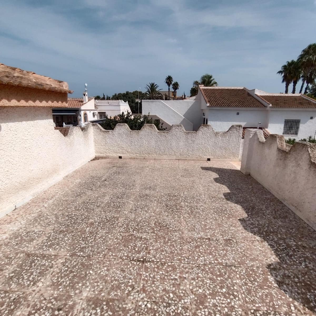 5 sypialnia Willa na sprzedaż w Torrevieja z basenem garażem - 399 000 € (Ref: 9999697)