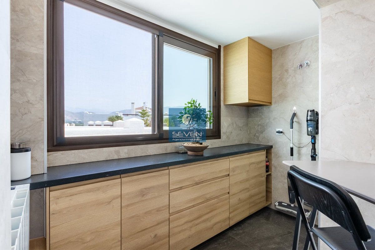3 camera da letto Attico in vendita in Salobrena con piscina garage - 379.000 € (Rif: 10030198)