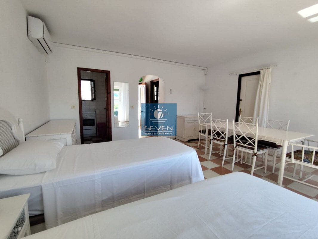3 slaapkamer Villa te koop in La Herradura met zwembad garage - € 549.000 (Ref: 10037832)