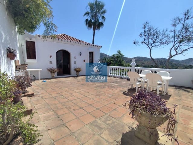 3 slaapkamer Villa te koop in La Herradura, Almuñécar met zwembad garage - € 549.000 (Ref: 10037832)