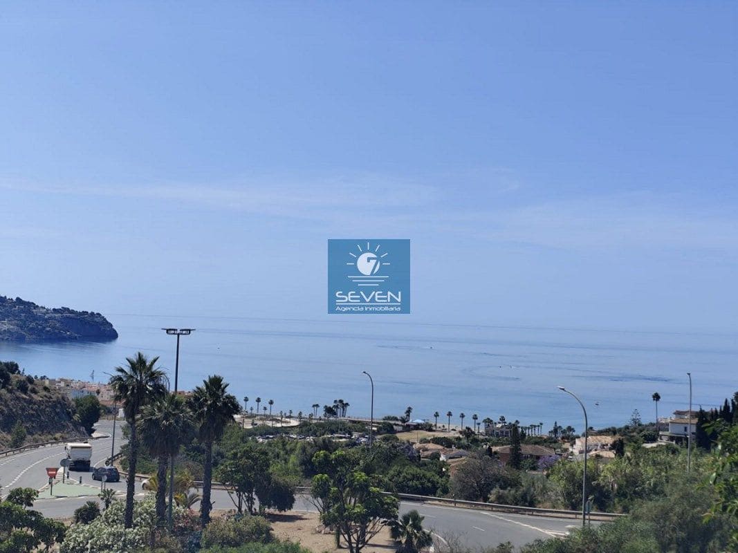 3 slaapkamer Villa te koop in La Herradura met zwembad garage - € 549.000 (Ref: 10037832)