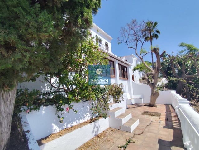 3 slaapkamer Villa te koop in La Herradura, Almuñécar met zwembad garage - € 549.000 (Ref: 10037832)