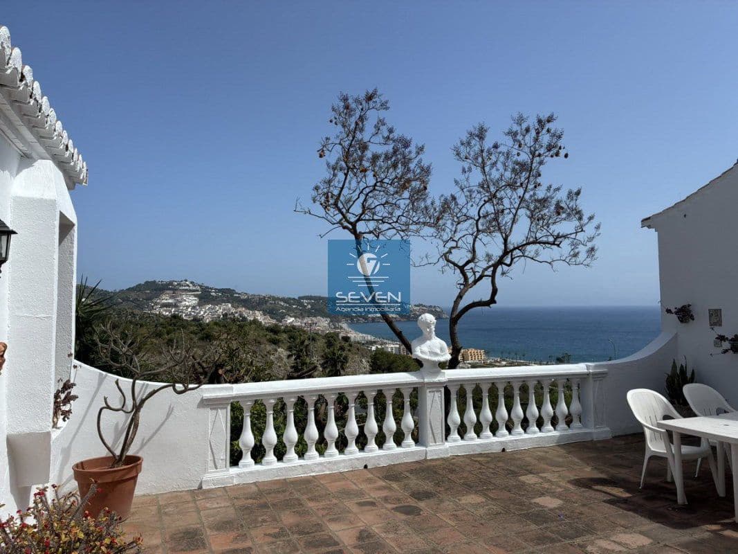 3 slaapkamer Villa te koop in La Herradura met zwembad garage - € 549.000 (Ref: 10037832)
