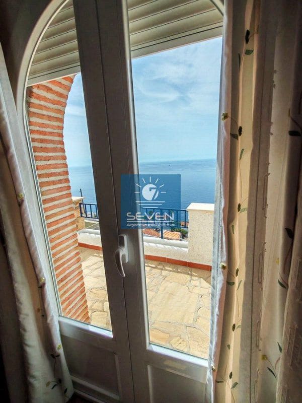 Chalet de 3 habitaciones en Salobreña en venta con piscina garaje - 495.000 € (Ref: 10061672)