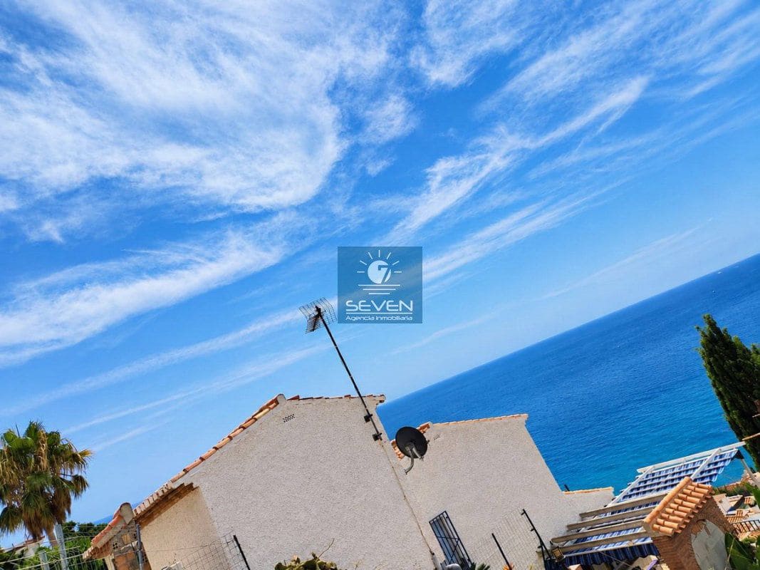 Chalet de 3 habitaciones en Salobreña en venta con piscina garaje - 495.000 € (Ref: 10061672)