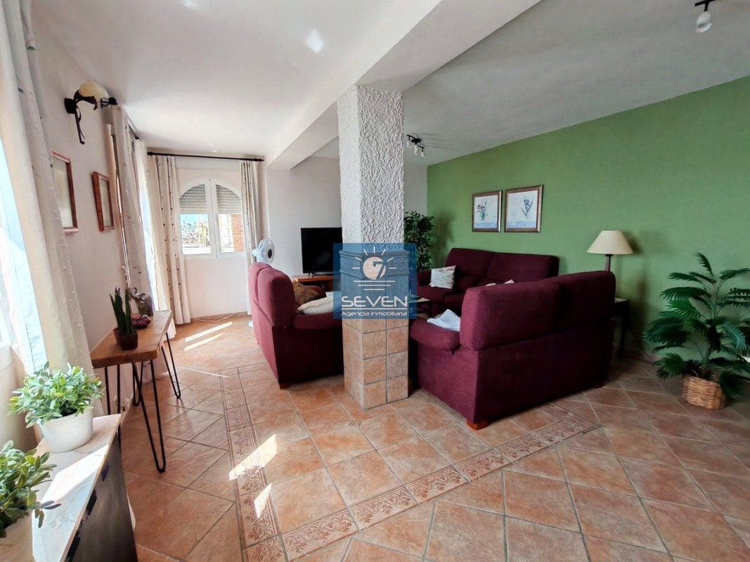 Chalet de 3 habitaciones en Salobreña en venta con piscina garaje - 495.000 € (Ref: 10061672)