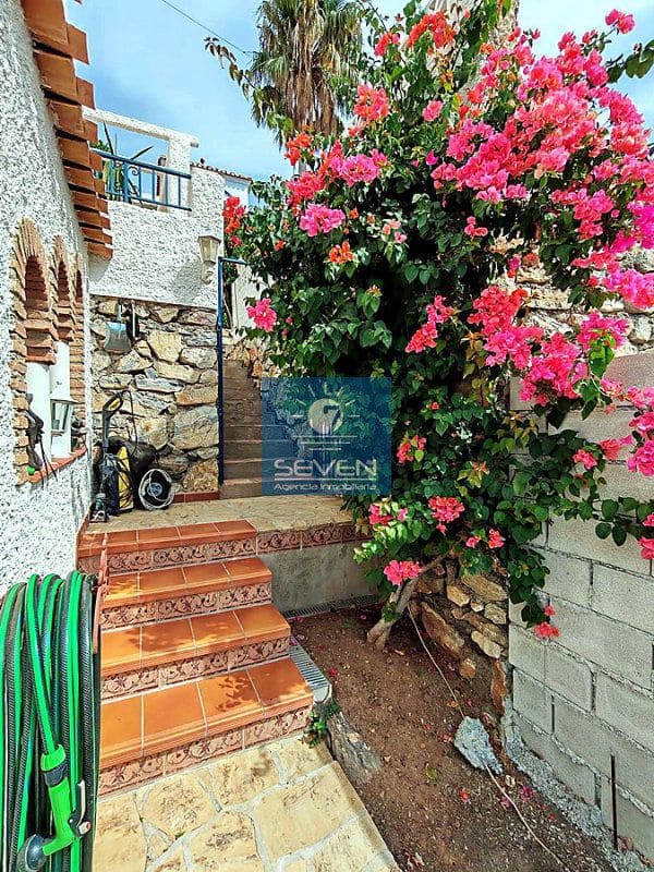 Chalet de 3 habitaciones en Salobreña en venta con piscina garaje - 495.000 € (Ref: 10061672)