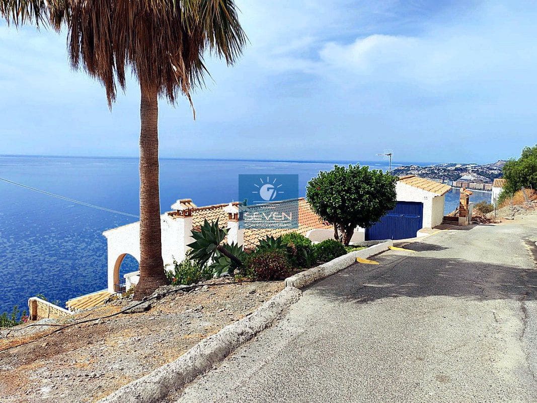 Chalet de 3 habitaciones en Salobreña en venta con piscina garaje - 495.000 € (Ref: 10061672)