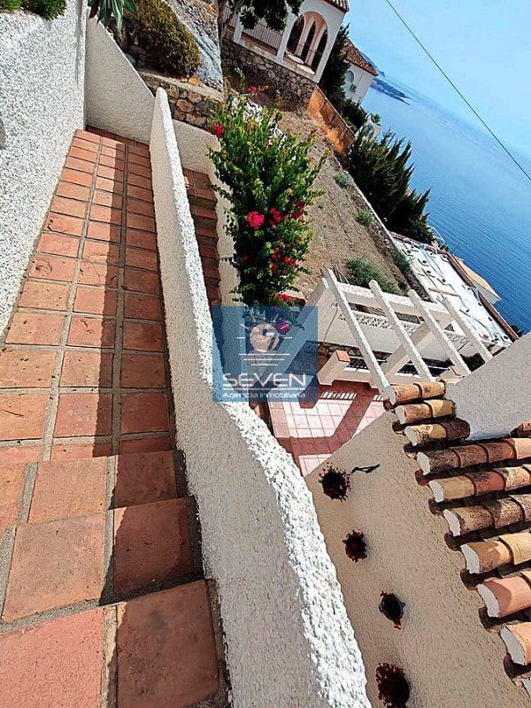 Chalet de 3 habitaciones en Salobreña en venta con piscina garaje - 495.000 € (Ref: 10061672)