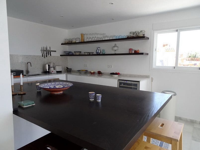 4 soveværelse Villa til leje i Almunecar - € 2.500 (Ref: 6492177)