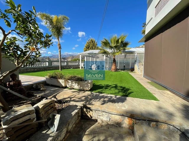 3 bedroom Villa for sale in Almuñécar with garage - € 560,000 (Ref: 7604633)