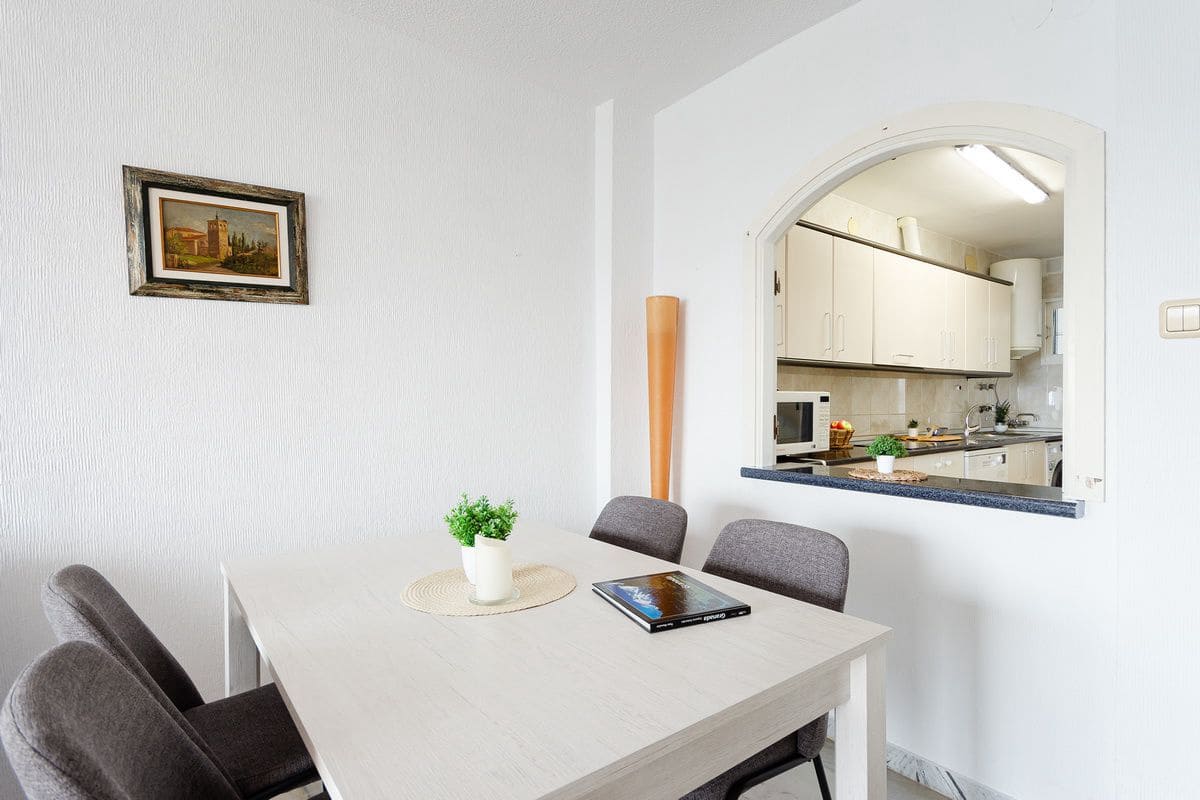 2 soveværelse Lejlighed til leje i Almunecar - € 950 (Ref: 7789423)