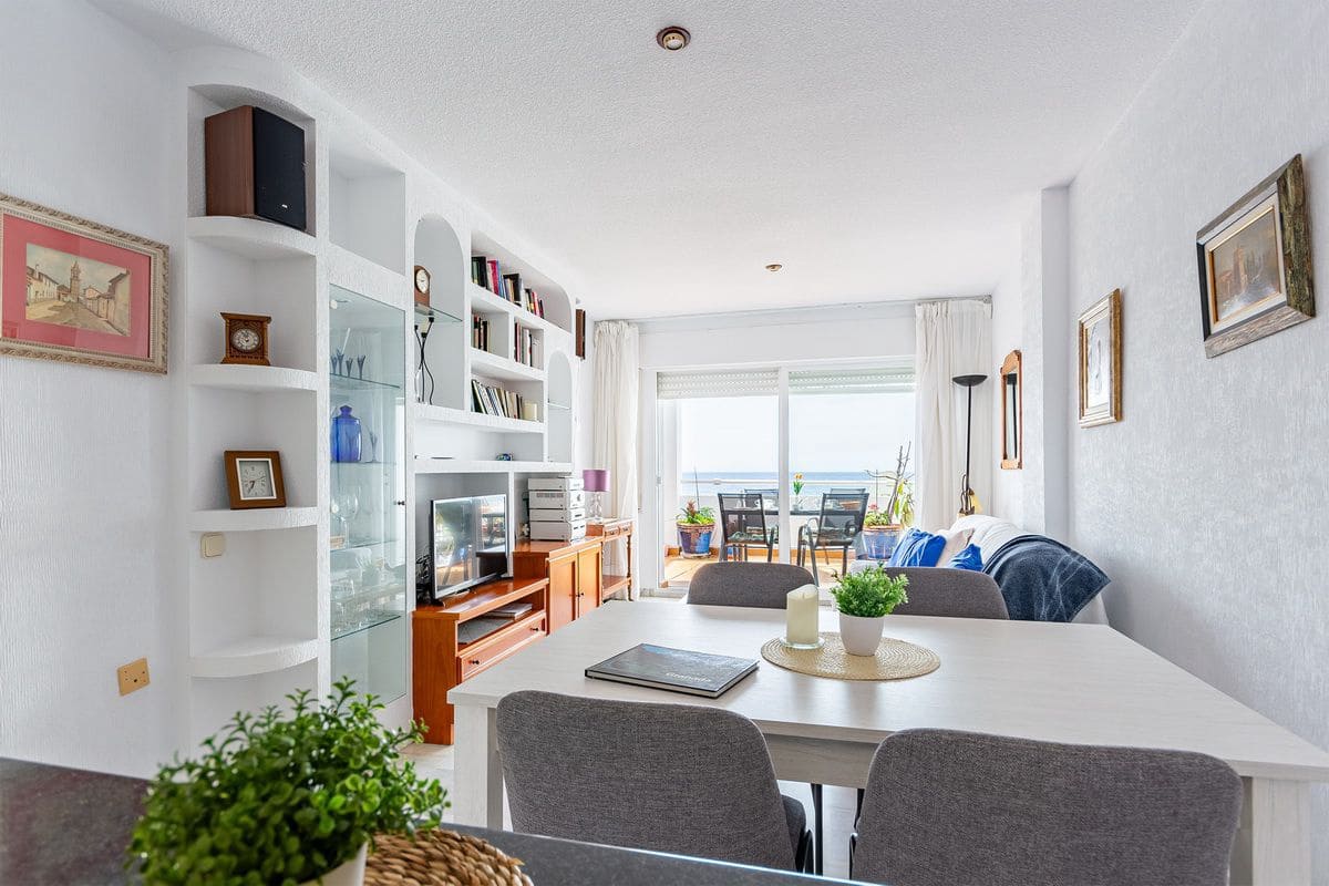 2 soveværelse Lejlighed til leje i Almunecar - € 950 (Ref: 7789423)