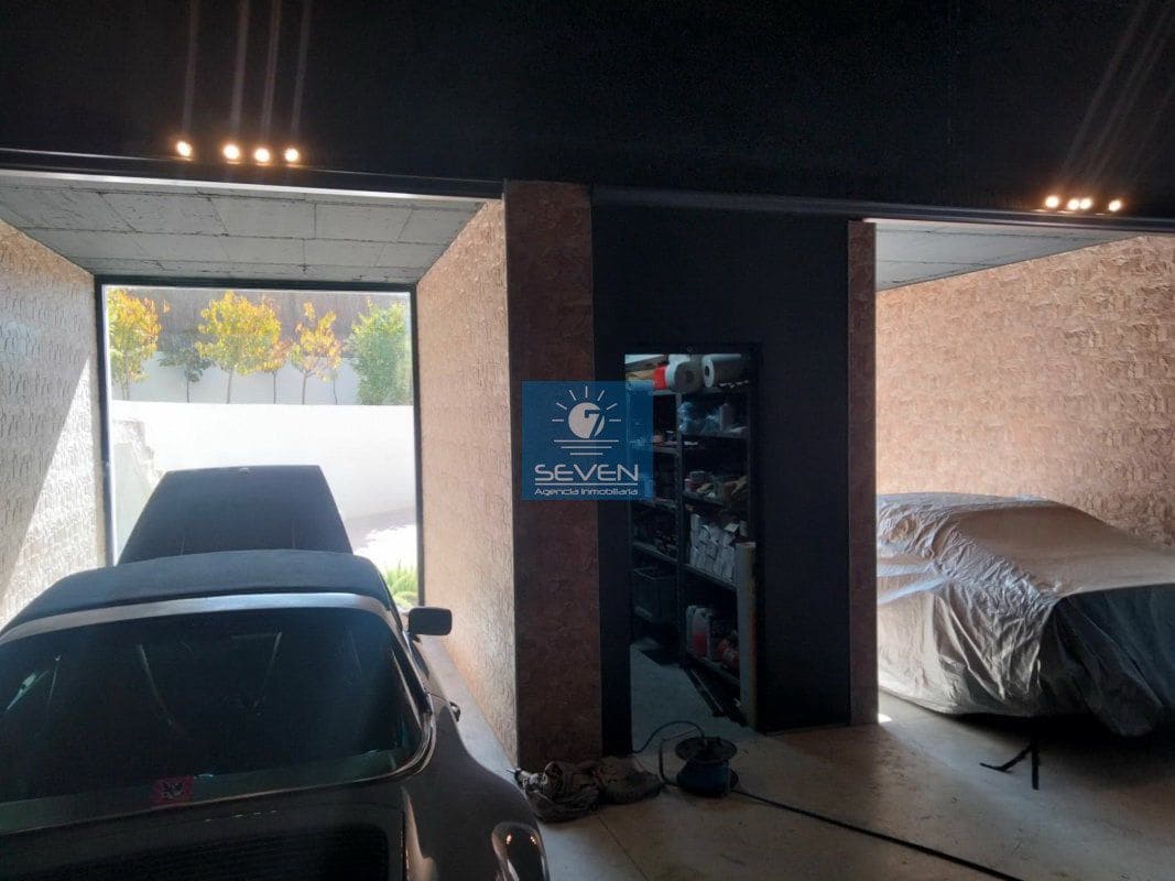 4 makuuhuone Huvila myytävänä paikassa Las Colinas Golf mukana 
autotalli - 2 950 000 € (Ref: 8040474)