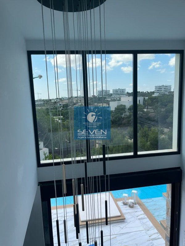 4 makuuhuone Huvila myytävänä paikassa Las Colinas Golf mukana 
autotalli - 2 950 000 € (Ref: 8040474)