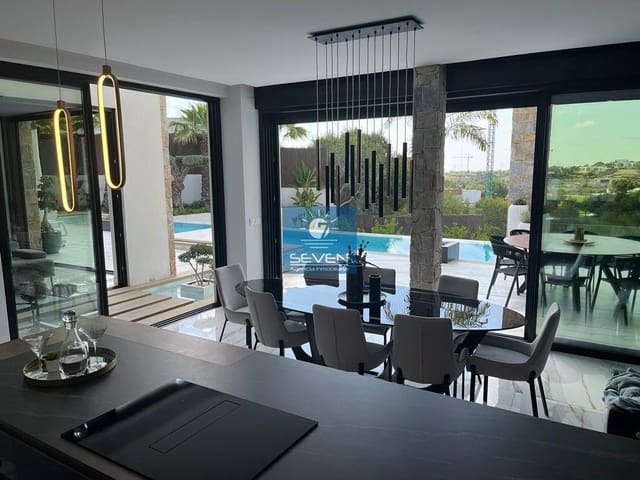 4 makuuhuone Huvila myytävänä paikassa Las Colinas Golf, Orihuela mukana 
autotalli - 2 950 000 € (Ref: 8040474)