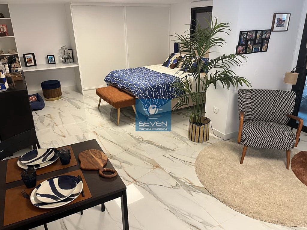 4 makuuhuone Huvila myytävänä paikassa Las Colinas Golf mukana 
autotalli - 2 950 000 € (Ref: 8040474)