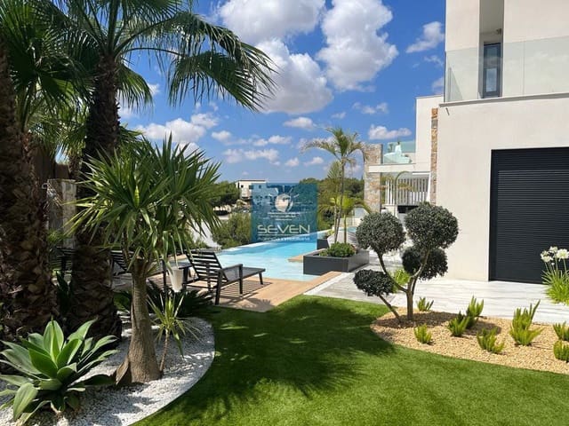 4 makuuhuone Huvila myytävänä paikassa Las Colinas Golf, Orihuela mukana 
autotalli - 2 950 000 € (Ref: 8040474)