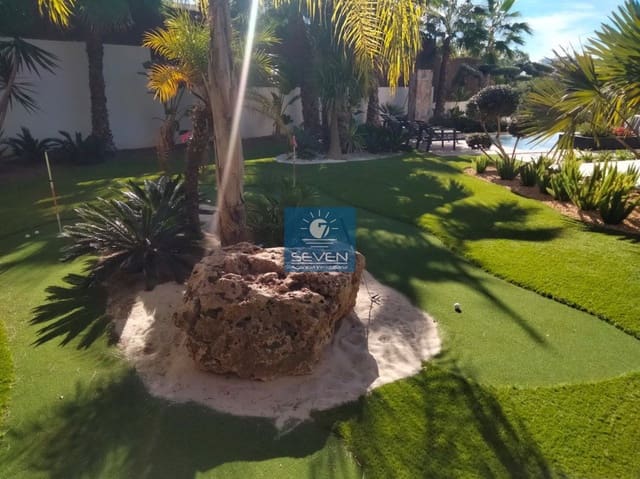 4 makuuhuone Huvila myytävänä paikassa Las Colinas Golf, Orihuela mukana 
autotalli - 2 950 000 € (Ref: 8040474)