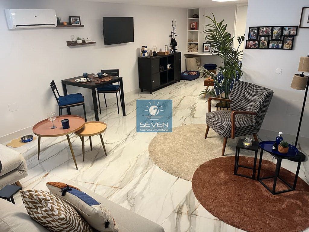 4 makuuhuone Huvila myytävänä paikassa Las Colinas Golf mukana 
autotalli - 2 950 000 € (Ref: 8040474)