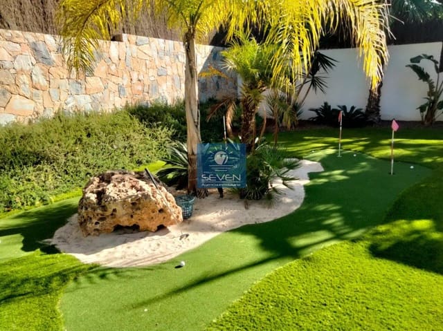 4 makuuhuone Huvila myytävänä paikassa Las Colinas Golf, Orihuela mukana 
autotalli - 2 950 000 € (Ref: 8040474)