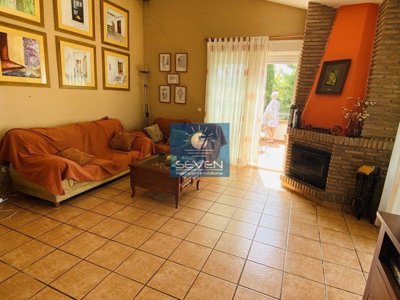 3 slaapkamer Villa te koop in Almunecar met garage - € 680.000 (Ref: 8176660)