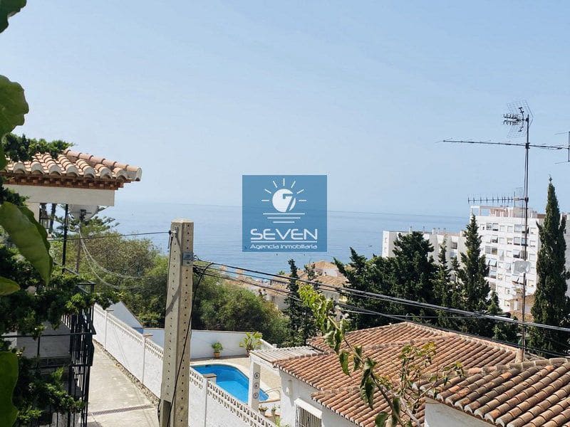 3 slaapkamer Villa te koop in Almunecar met garage - € 680.000 (Ref: 8176660)