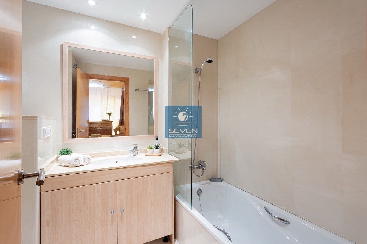 3 soveværelse Byhus til leje i Almunecar - € 1.200 (Ref: 8232790)