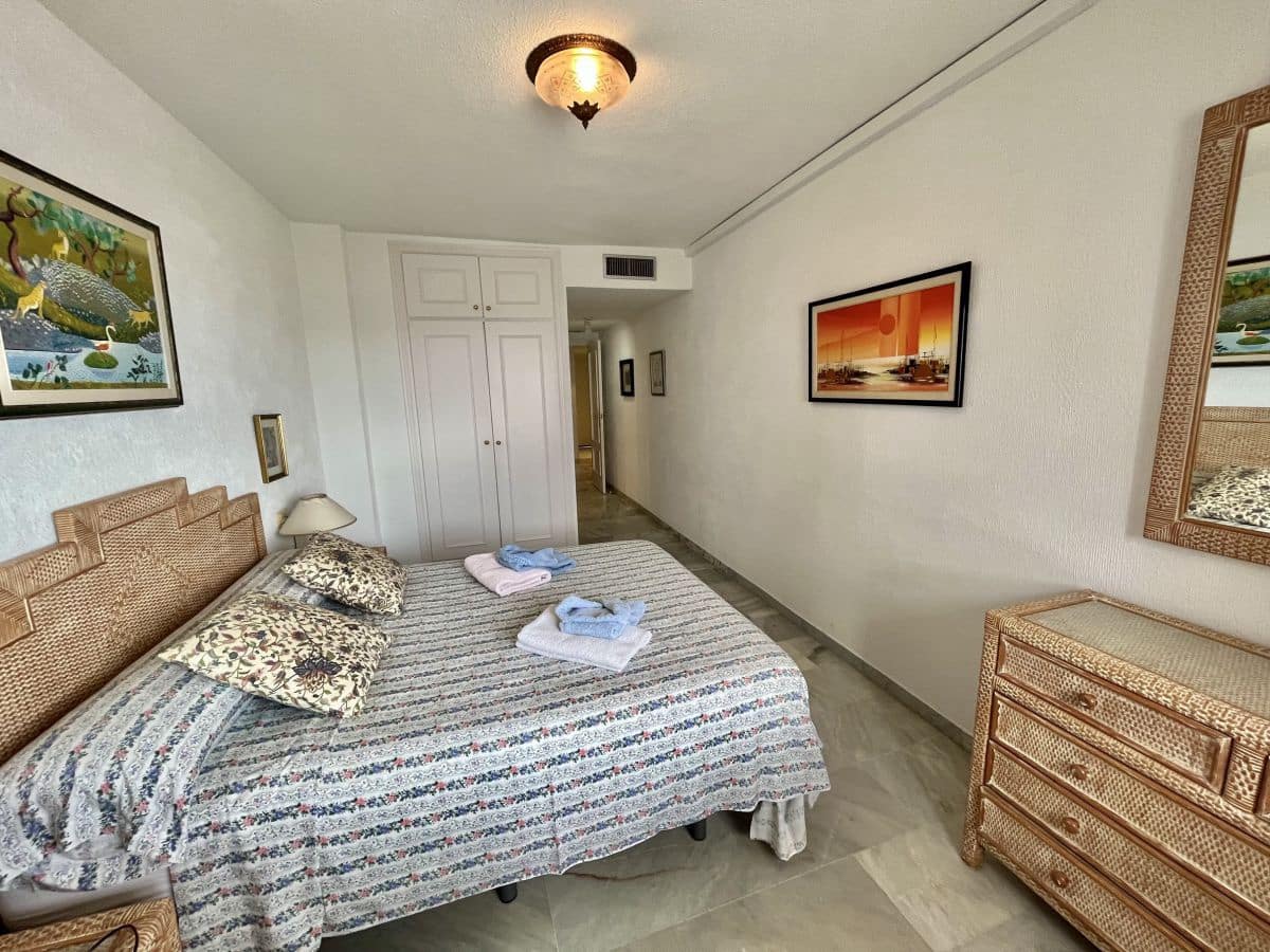 2 bedroom Apartment for rent in Almunecar with garage - € 1,000 (Ref: 8232792)